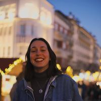 Mariana Gomes's Photo