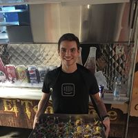 Zeke Manikas的照片