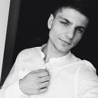 Nikita Zamoyski的照片