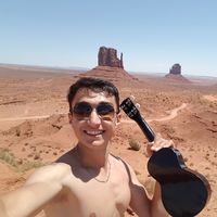 Fotos de Khushnud Numonov