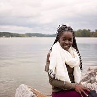 Niema Apiat的照片