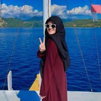 Fotos de Ladya Atikasari