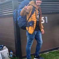 Omar Gonzalez的照片