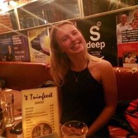 Lucy Nickson的照片