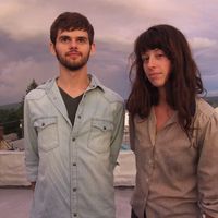 Laura Sullivan and Matthew Combs的照片