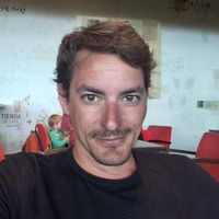 Miklos Lengyel的照片