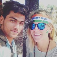 Harish Honey的照片