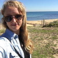 Amelia Manes的照片