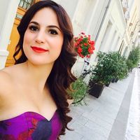 Déborah Bueno's Photo