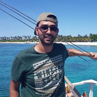 Hosni Touil的照片