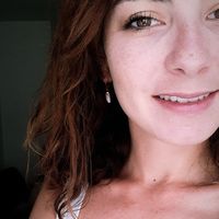 Amandine Faure的照片