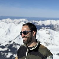 bertan tutenek's Photo