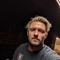 Simas Castillo's Photo