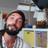 Leo Chartoire的照片