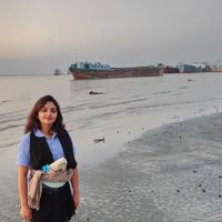 Poppy Marium's Photo