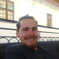 Micha Klachkou的照片