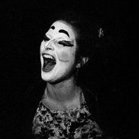 Luna Schmid的照片