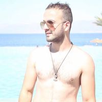 Ali Altaiba的照片