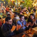 Foto de Trivia Night (Questions in BOTH English & Turkish)