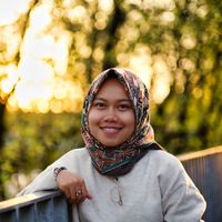 Fotos von Mayvani Nabila