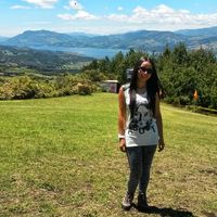 veronica Avellaneda's Photo