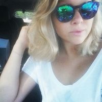 Adel Agatha的照片