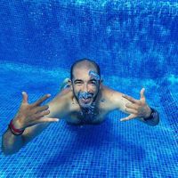 Carlos De La Torre的照片