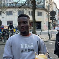 Thomas KARAGA的照片