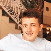 Karlo Tomašković的照片