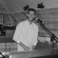 Iulian Enache的照片