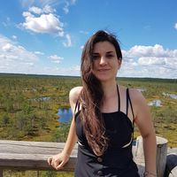 Marina  Nikolov的照片