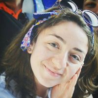 Gökçenur Kutsal的照片