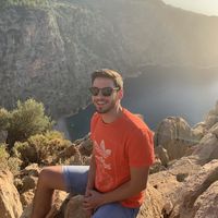 Berkin Fesligen's Photo