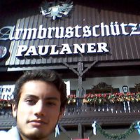 Alejandro Arias的照片