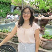 Christine Hoang的照片