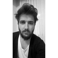 Tuğrulhan Sezener的照片