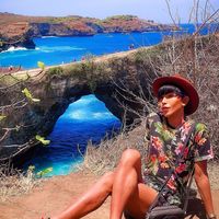 Louie Qarlyle的照片