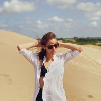 Camila Navarro的照片