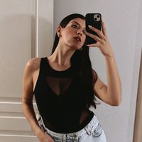 Le foto di Kübra Özübek