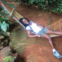 Marie Osman的照片