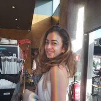 aya  mneimneh的照片