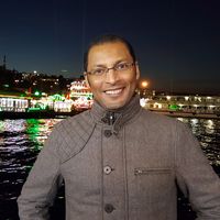 Atef Saadawy的照片