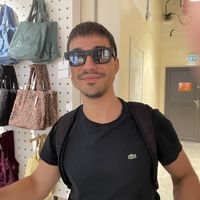 Guido Lammardo rosso的照片