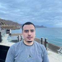 Youssef Aghalaj的照片