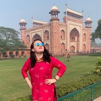 Lucie Uhlirova的照片