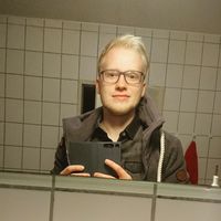 Felix Holling的照片