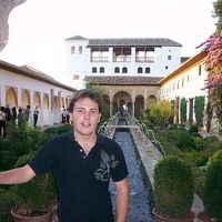 Guillermo Martinez的照片