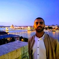 kyros Tsiaklis的照片