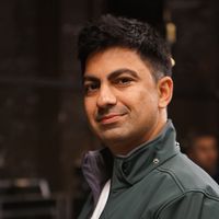 R Emre Aluç的照片