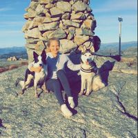 Dina Kvivesen's Photo